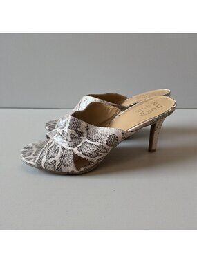 NATURALIZER Gray Snake Print Sandals Heels Size 7.5